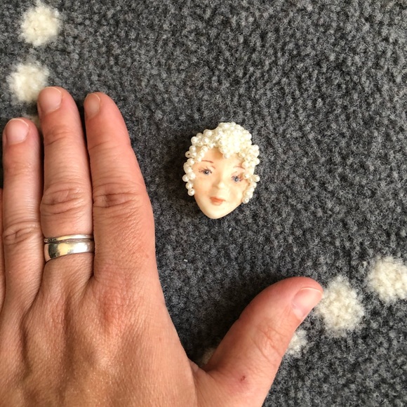 VINTAGE Pin - Picture 2 of 3